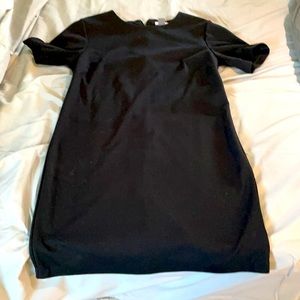Mini black dress with short sleeves size small